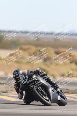 media/Oct-31-2025-CVMA Friday Practice (Fri) [[e9defcbea4]]/3-Racer 2 Practice/Session 5 (Turn 4)/